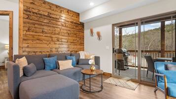 Smart TV, lareira, mesa de pingue-pongue