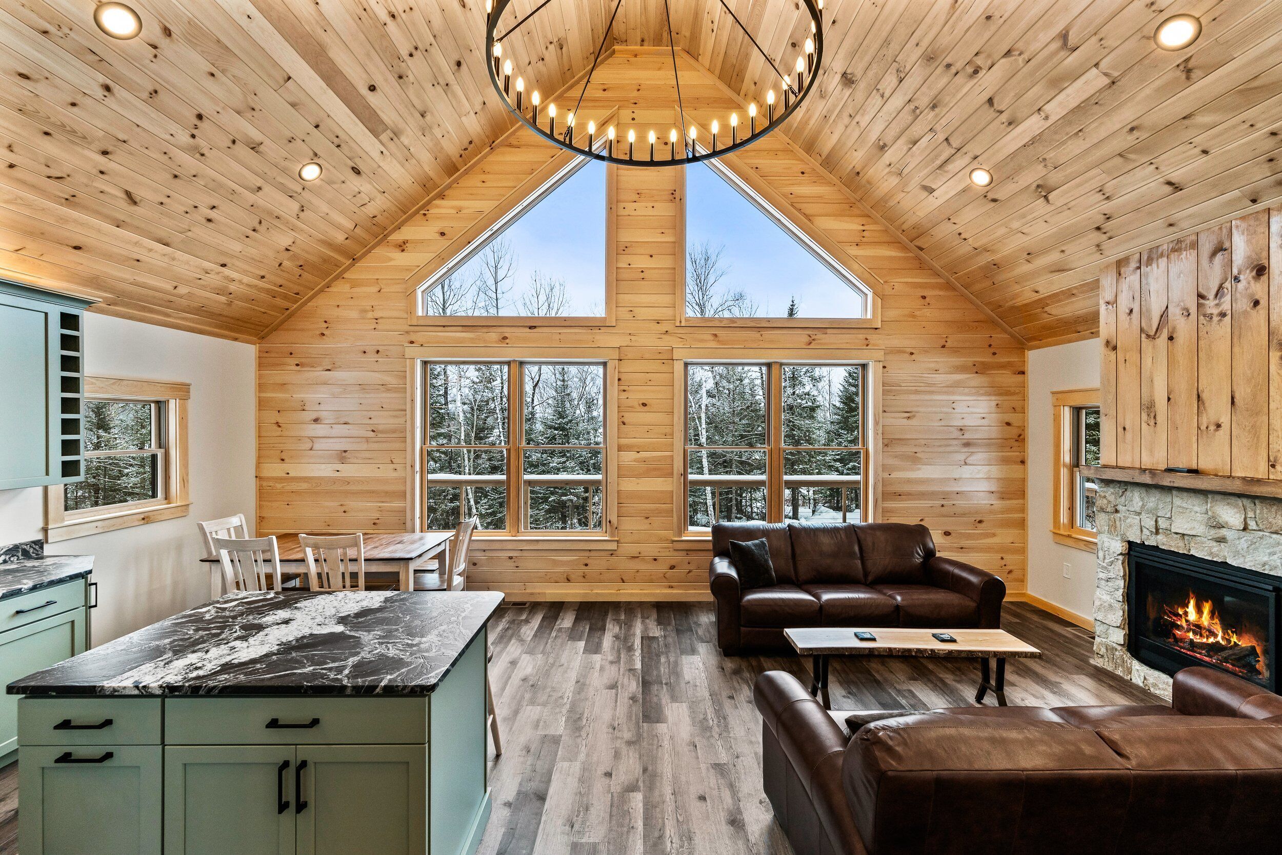 Baxter's Hideout | Snowmobile & Atv Access - Rangeley, ME