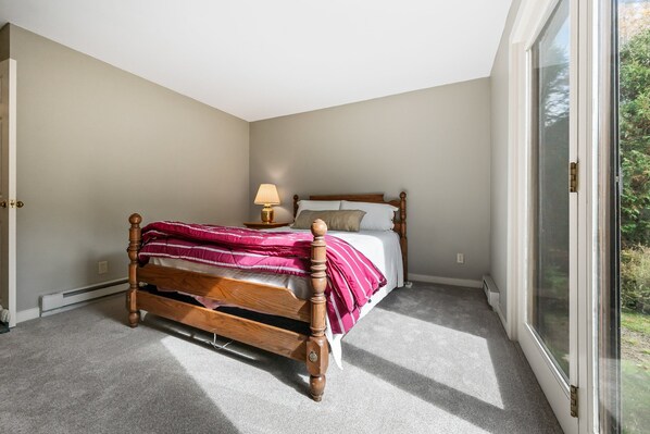 Main floor bedroom #1 - Queen