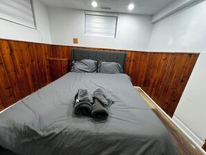 3 chambres, fer et planche à repasser, accès Internet, draps fournis