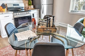 House | 2 bedrooms - Newly Renovated we are the Perfect Location (Algoma)