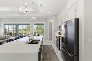 House | 4 bedrooms, Internet - Canal-front Home With Pool Dock Water Fun (Palm Coast)