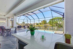 House | 4 bedrooms, Internet