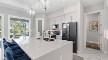 House | 4 bedrooms, Internet