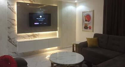 Aquarian 2 Bedrooms Apartment