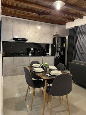 Restaurantes. Apto Domus