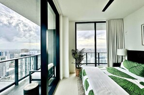 2 bedrooms, free WiFi, bed sheets, wheelchair access - 4905 - Corner Penthouse with Sunset Views, Pool & Gym in Miami Downtown (Miami)