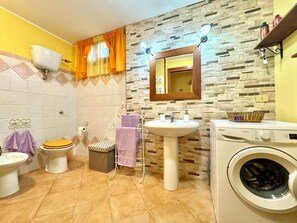 Towels - "  La Corte delle Tradizioni " (Bari Sardo)
