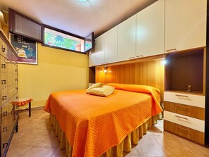 Room - "  La Corte delle Tradizioni " (Bari Sardo)