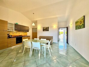 Dining - Stardust Sea Apartments (Torre di Bari)