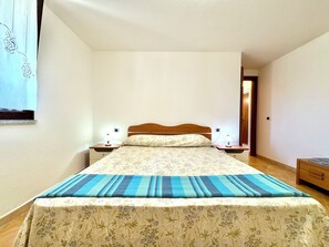 Room - Mediterranean Whisper (Santa Maria Navarrese)