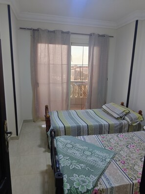 Iron/ironing board, bed sheets - Lovely quite blue sea apartment (محافظة الإسكندرية)
