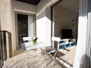 Outdoor dining - Sandy Beach - Great apartment in the centre of Puerto Pollensa (Port de Pollença)