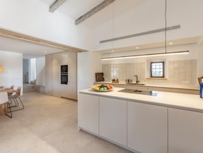 Fridge, microwave, oven, dishwasher - Es Masteya - Restored Countryside Villa with Pool & Mountain Views (Moscari)