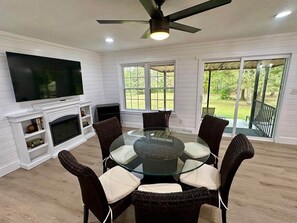 Dining - Work/Family Groups: Huge Living Room+Fun Backyard (Mantachie)