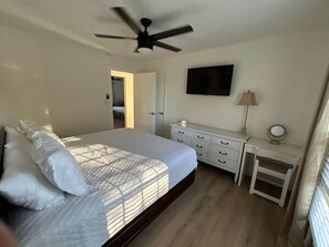 6 bedrooms, iron/ironing board, WiFi, bed sheets