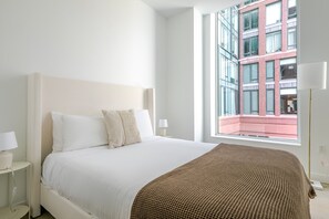 Iron/ironing board, WiFi, bed sheets - Blueground | South End, pool, nr Boston Common (Boston)