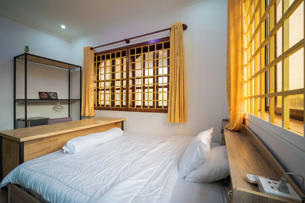 Literie hypoallergénique, surmatelas, Wi-Fi gratuit, draps fournis