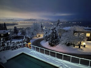 Pool - Ocean View · Scenic Trails, Cycling & Skiing · NON-BASEMENT 3B2B Suite  West Van (West Vancouver)