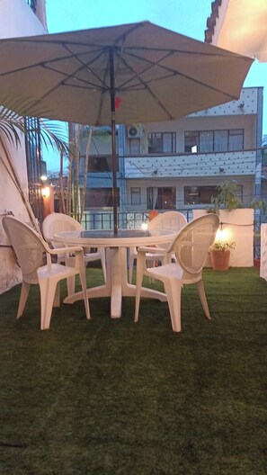 Outdoor dining - Romantic zone rentals Pto Vallarta. Nancy House A3 (Puerto Vallarta)