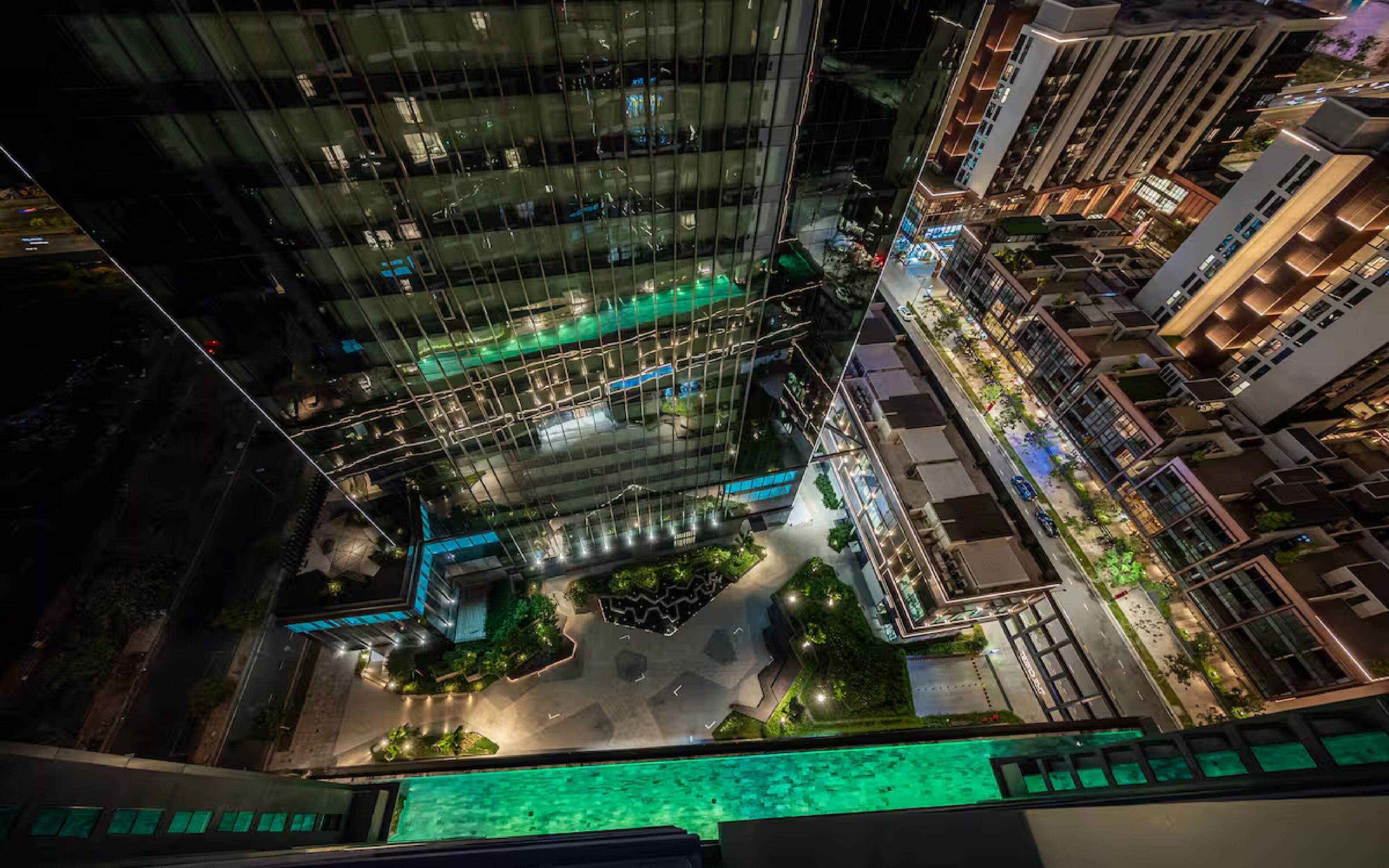 Luxury Apartment, 2 Bedrooms, Balcony, City View | Exterior