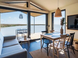 Dining - Guesthouse with sauna and lake views (Breitenbrunn)
