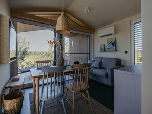 Interior - Large guesthouse with terrace and stunning views (Breitenbrunn)