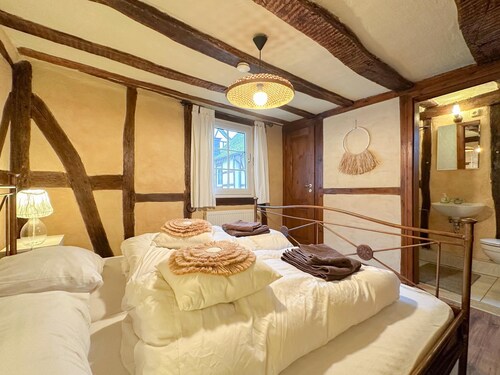 Stylish house with en-suite bedrooms