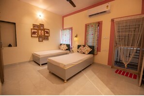 Room - Tathastu Jaipur- Calm,  Spiritual & tranquil 3BHK getaway for Vegetarians ! (Jaipur)
