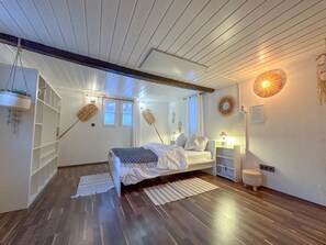 5 quartos, acesso à internet