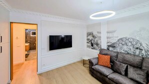 Smart TV - Imedio Coral Apartment Aviatiei (București)