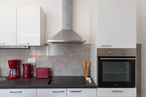 하우스 | 전용 주방 | 냉장고, 전자레인지, 오븐, 쿡탑