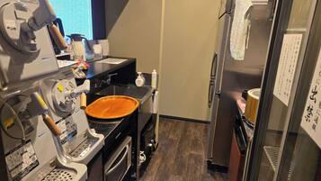 Fridge, microwave, cookware/dishes/utensils