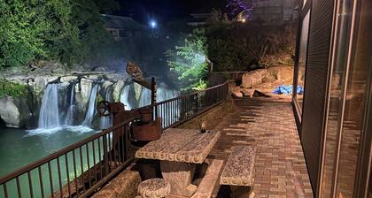 Rejuvenate with black beef and relax in the opena / Hioki Kagoshima