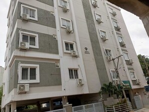 House | Exterior - Hotel O Shamshabad Airport Complex (Hyderabad)