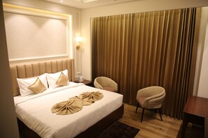 Executive Room, Garden View | Free WiFi - Country Yard Hotel (Nakodar)