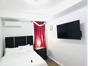 2 bedrooms, iron/ironing board, free WiFi