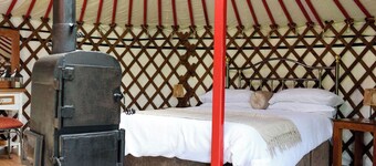 赤斯特Charm Retreats度假村