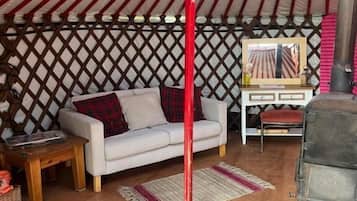 Tienda de campaña, vista al patio | Áreas de la propiedad