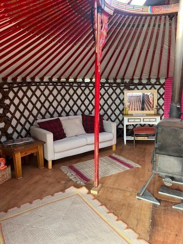 Tent, Courtyard View | Property grounds