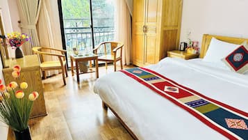 Deluxe Double Room | Free WiFi, bed sheets