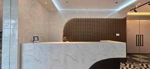 Reception - Hotel Ultimate One (Bhubaneshwar)