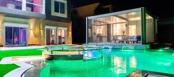 Luxury 6BD Smart Villa with Heated Pool in Sheikh Zayed