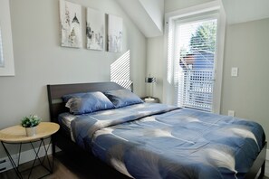 WiFi, bed sheets - Private 3Bed Entire House/ 15 mins YVR/ 20 mins DT (Vancouver)