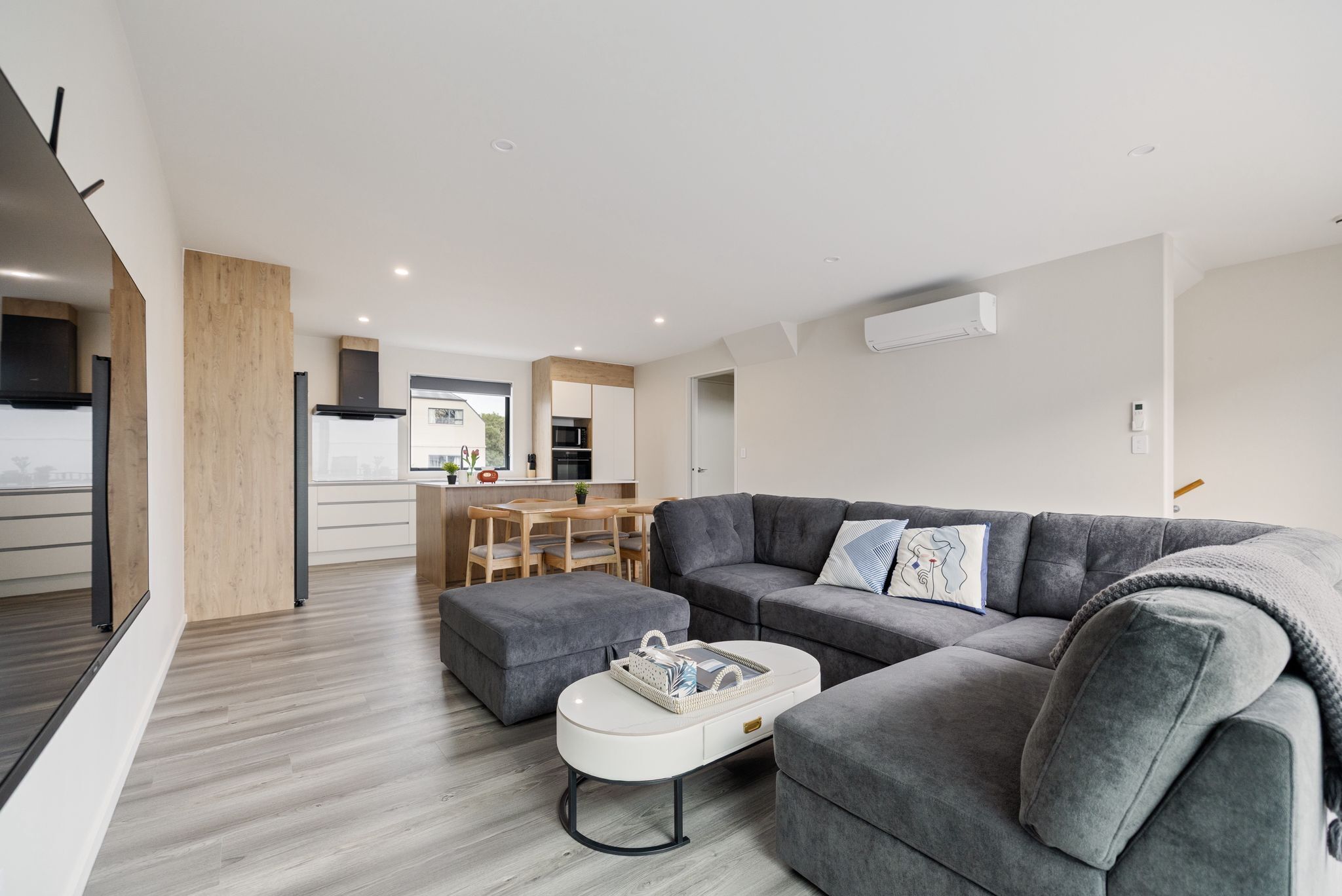 Townhome, City View | Living area