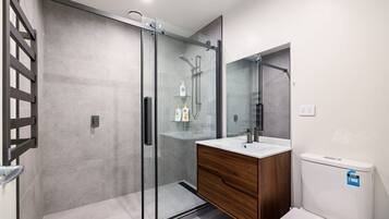 Townhome, City View | Bathroom