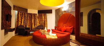 Hotel Sapphire Paradise