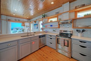 Fridge, oven, stovetop, dishwasher - Oceanview Balcony, Private Apartment & Near to the Beach | Beachview 54 (Port Aransas)