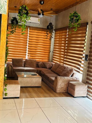 Living area - The Nature Resort (Haridwar)