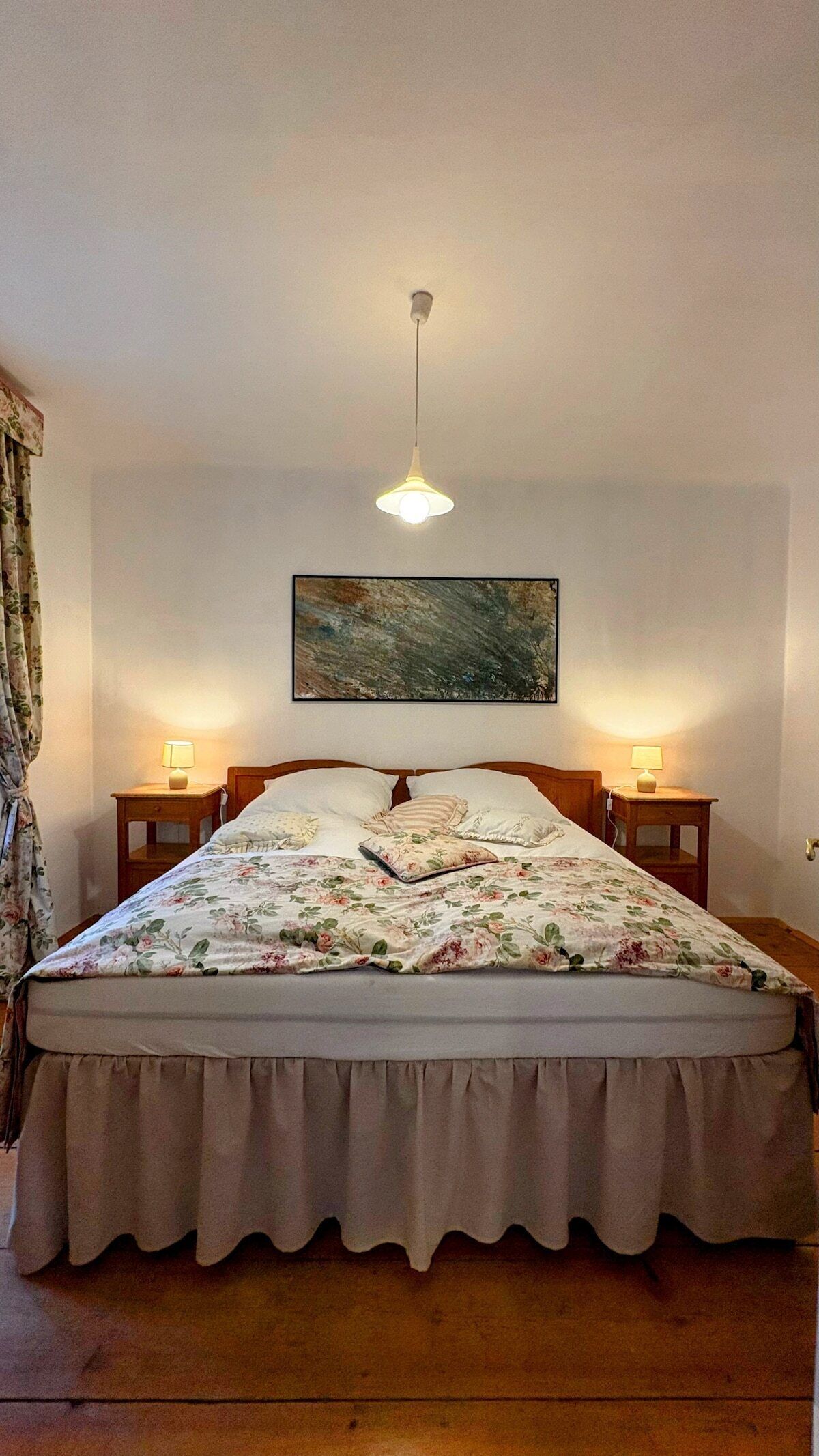 Schreibtisch, Bügeleisen/Bügelbrett, kostenloses WLAN